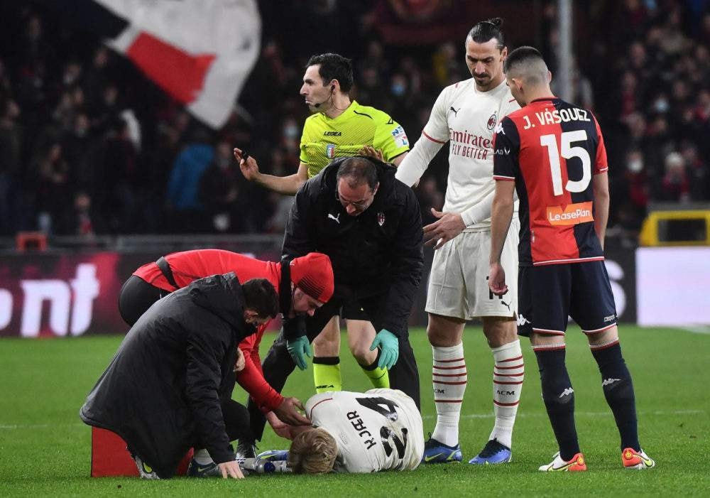 关于AC米兰训练开放日,官宣日扳平良机引观众欢呼,荷甲在即,临场指挥获称赞的信息 关于AC米兰训练开放日,官宣日扳平良机引观众欢呼,荷甲在即,临场指挥获称赞的信息