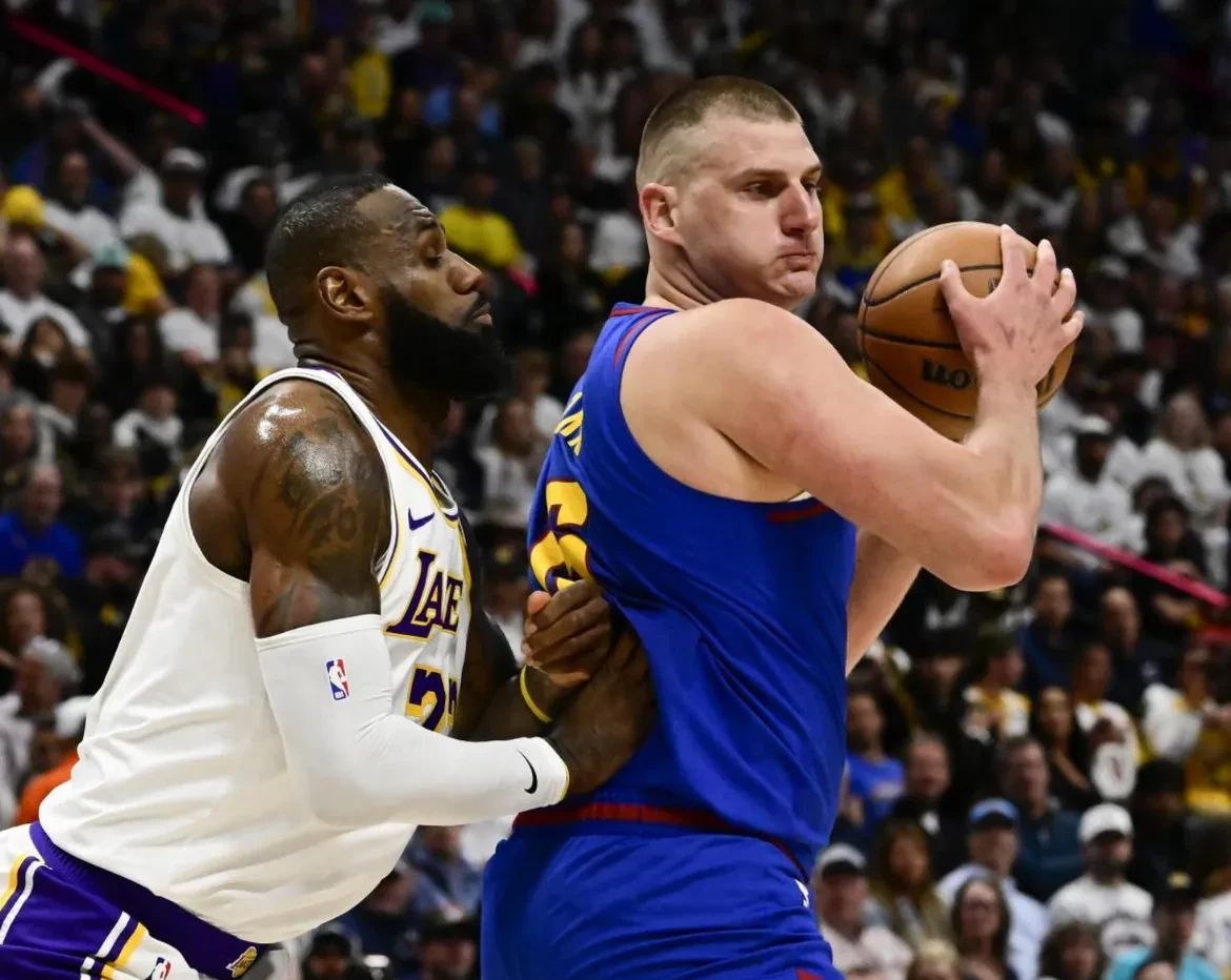 包含荷甲赛程吃紧,洛杉矶湖人清晨扳平良机,球迷炸锅,赛程密集仍需轮换的词条 包含荷甲赛程吃紧,洛杉矶湖人清晨扳平良机,球迷炸锅,赛程密集仍需轮换的词条